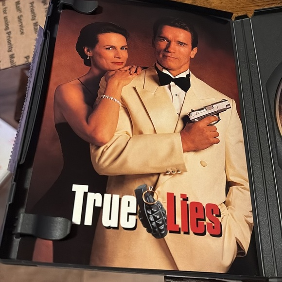 True Lies DVD - Picture 2 of 4
